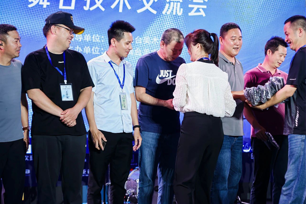 1745554348586695.jpg 12.jpg