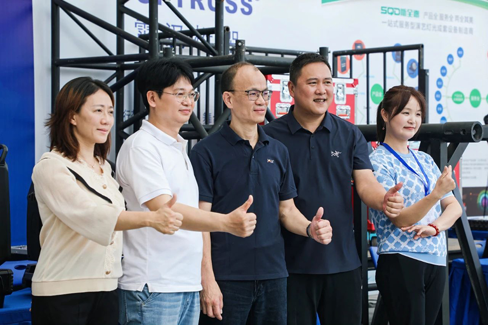 1745554465832327.jpg 17.jpg